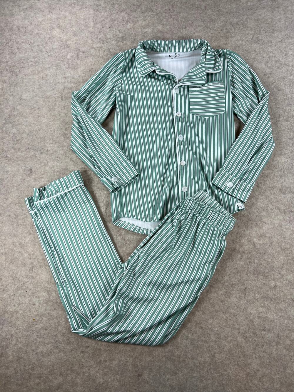 Love and Grow Green Stripe Unisex Christmas Pajamas Size 12y